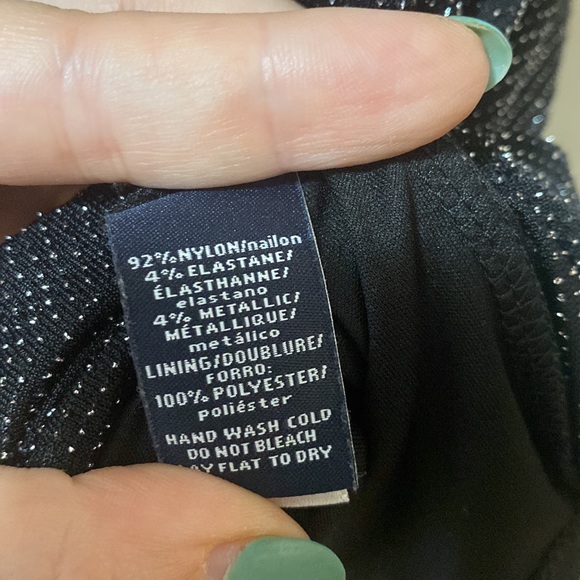 Shimmery black and silver cold shoulder evening dress - Picture 4 of 5